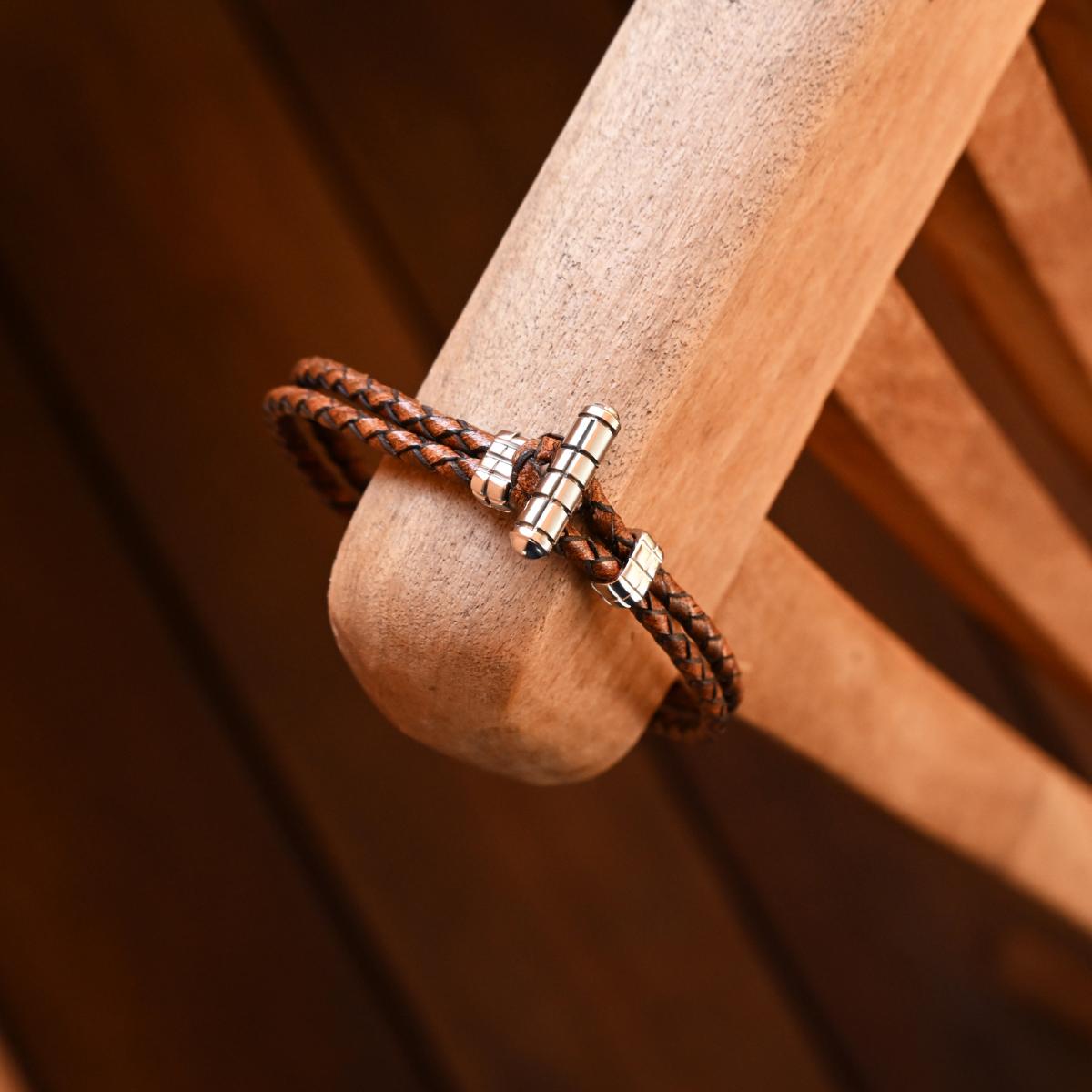 Bracelet BOLT T-BAR Ebony Leather