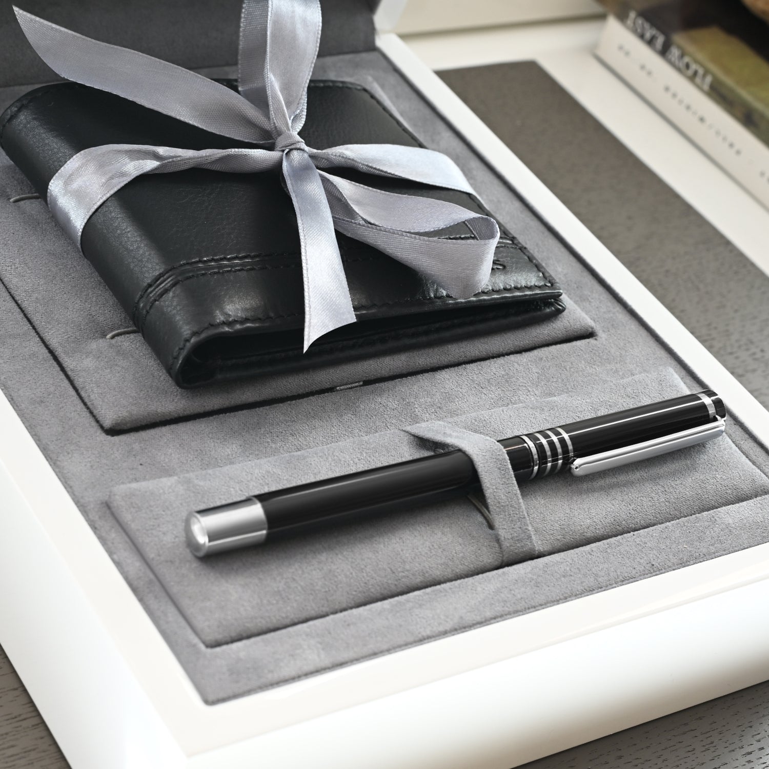 Men's Wallet and Pen Gift Set